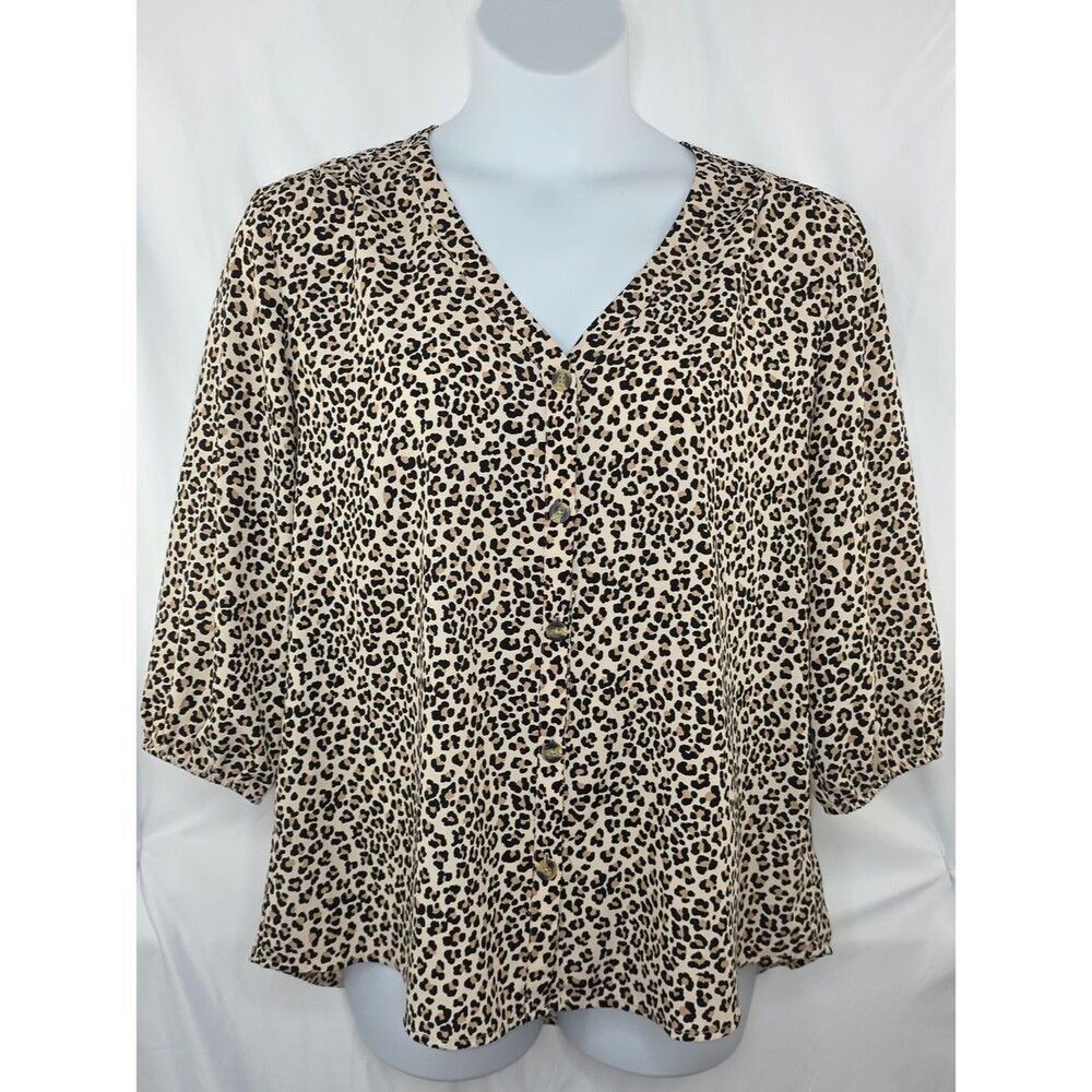 Maurices XL Leopard Print V-Neck Button Blouse 3946-CW